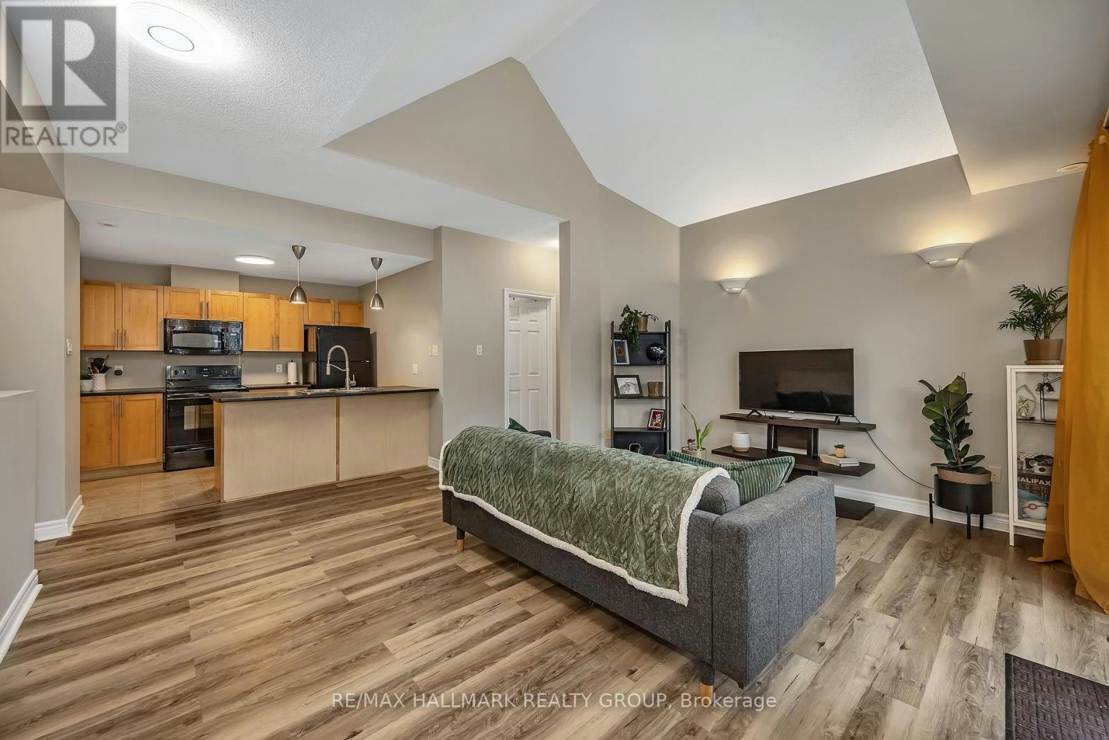 L-1109 Stittsville Main Street, Ottawa, ON, K2S 0C8 - 7