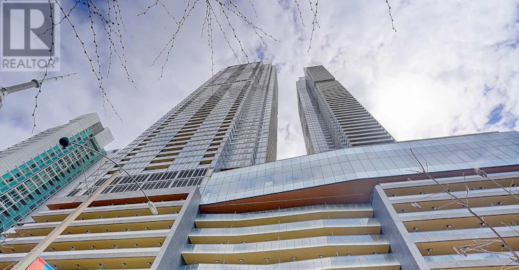 3909-3 Concord Cityplace Way, Toronto, ON, M5V 0X4 - 4