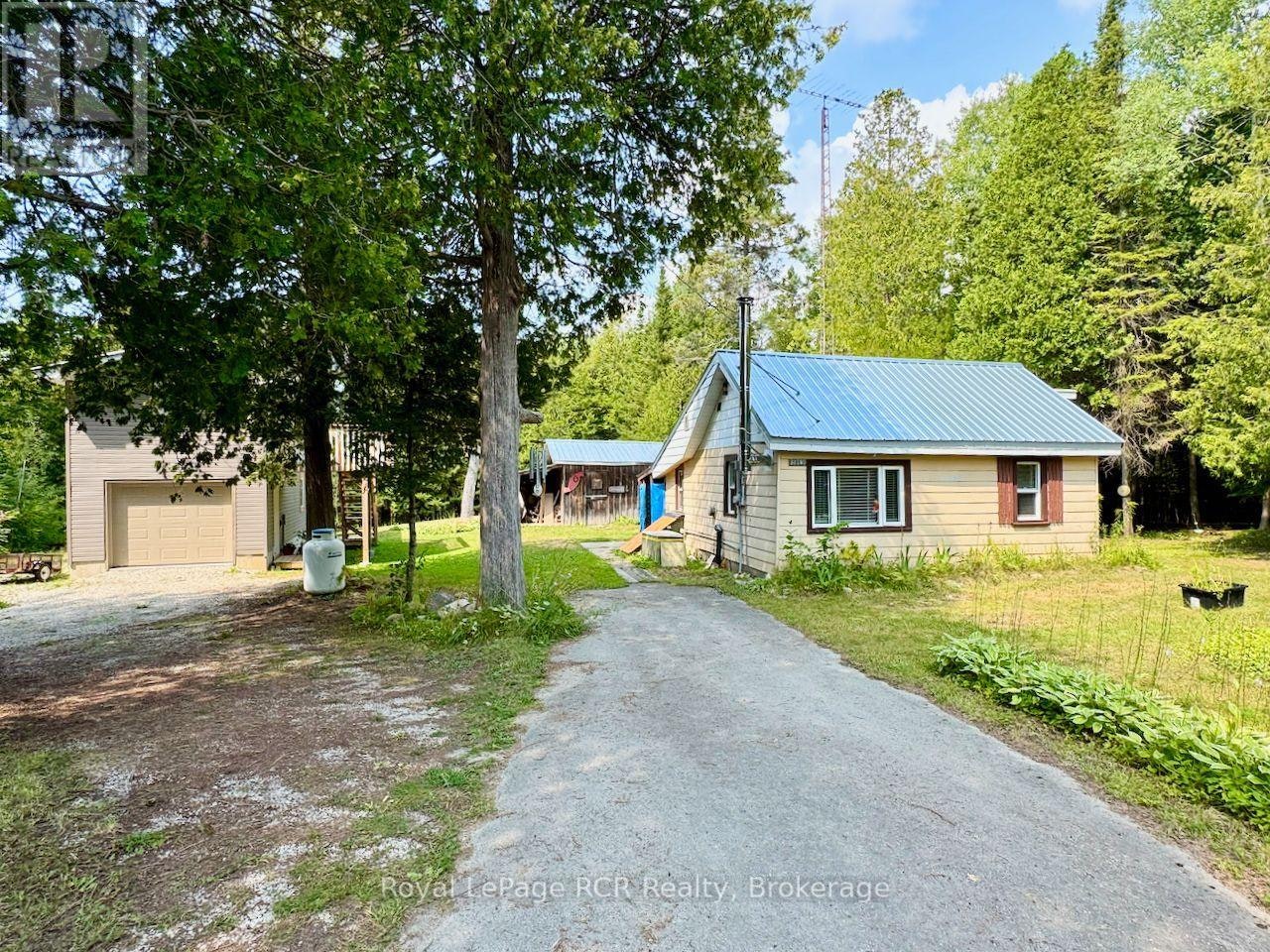 568 Stokes Bay Road, Northern Bruce Peninsula, ON, N0H 1W0