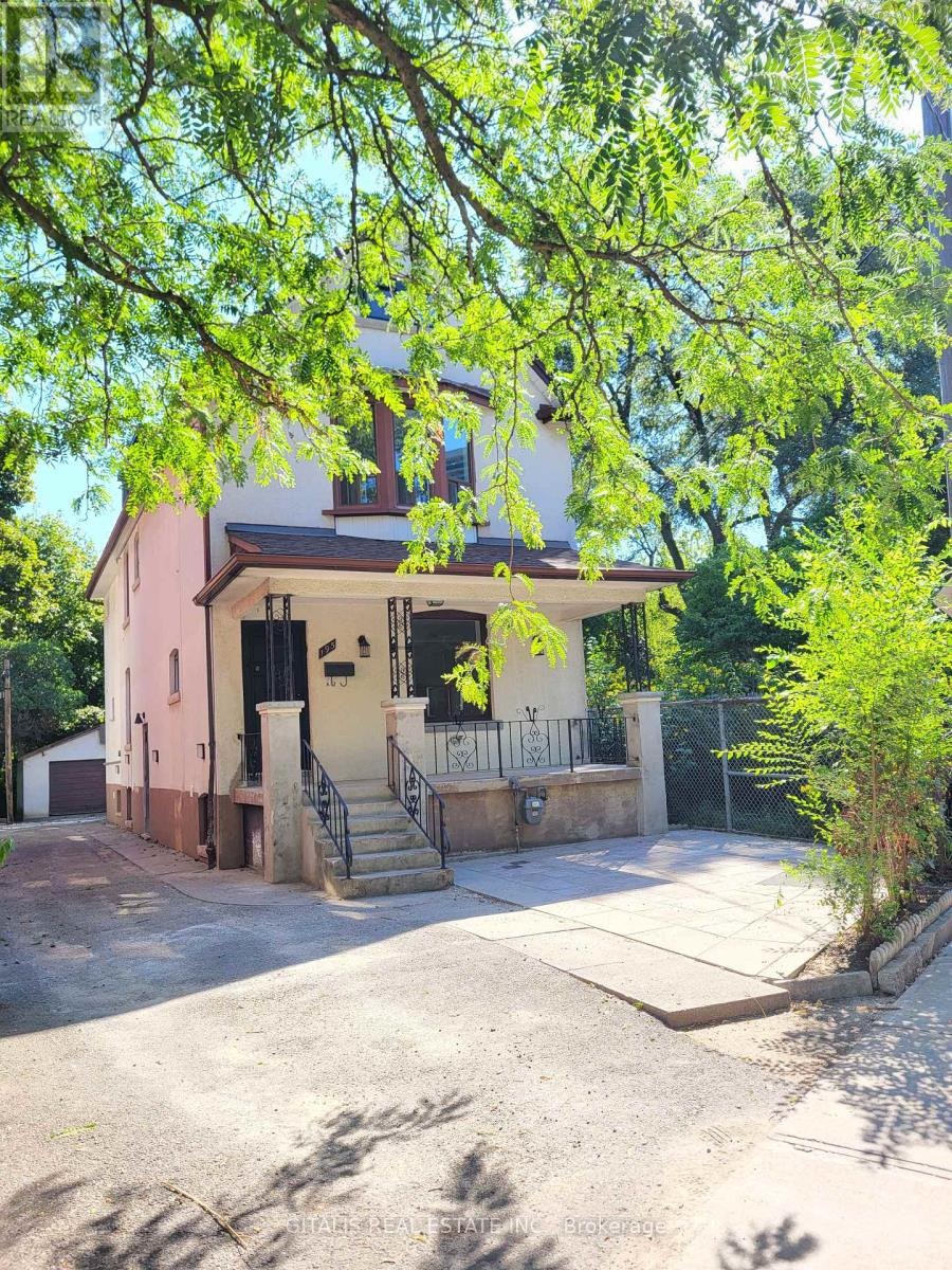 B2-195 Oakmount Road N, Toronto, ON, M6P 2N1 - 11