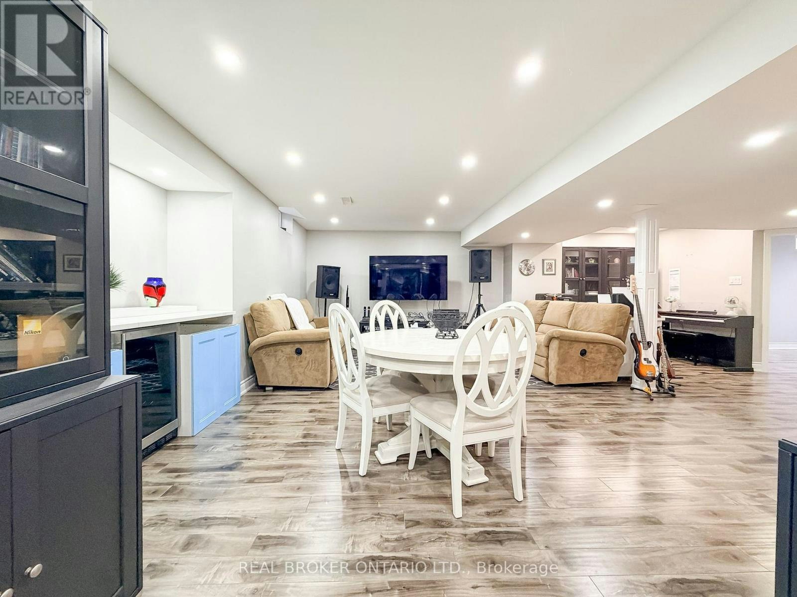 BASEMENT-135 Goodwin Crescent, Milton, ON, L9E 1H9 - 6