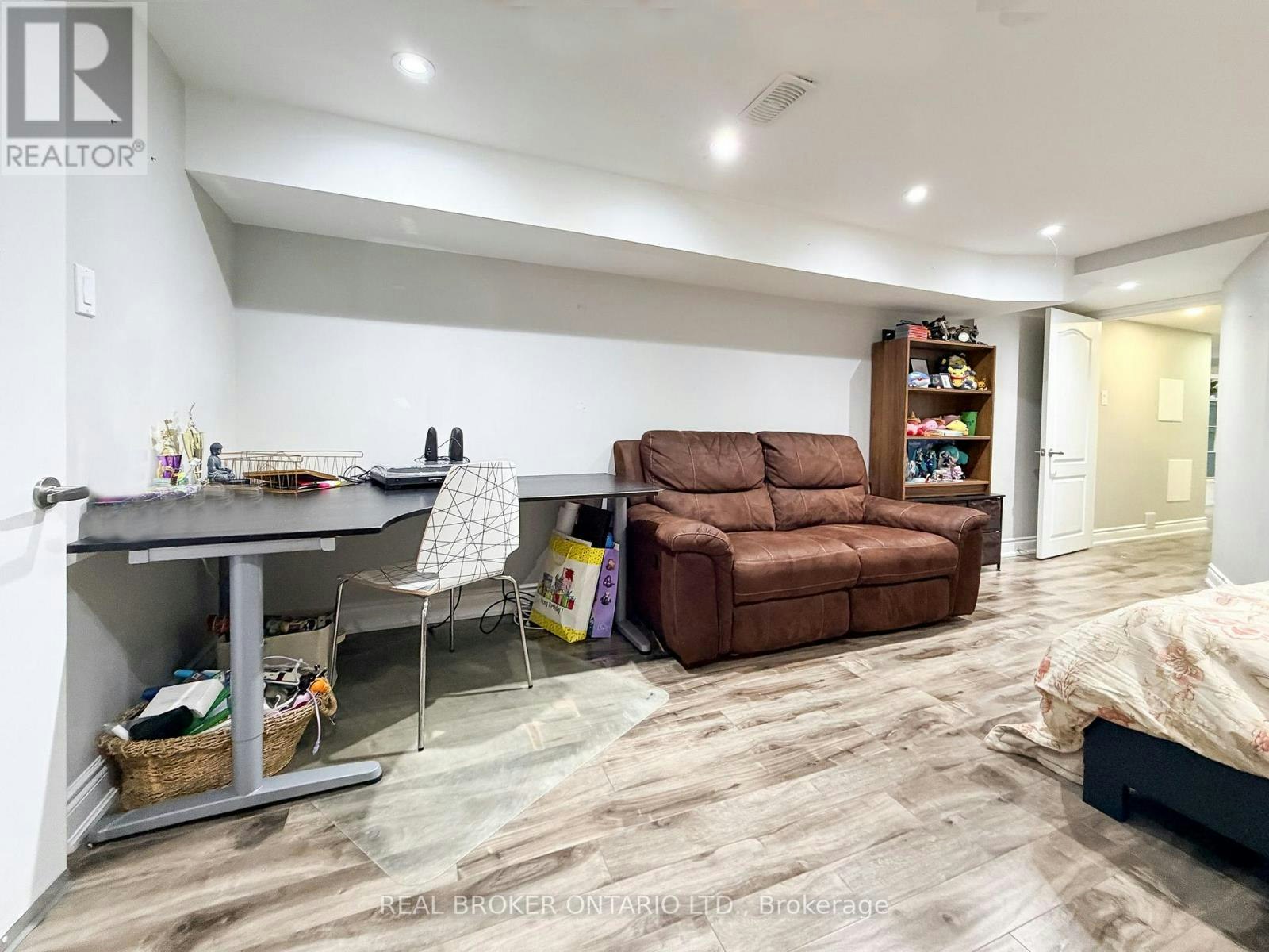 BASEMENT-135 Goodwin Crescent, Milton, ON, L9E 1H9 - 24