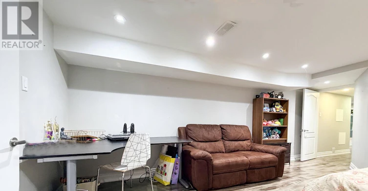 BASEMENT-135 Goodwin Crescent, Milton, ON, L9E 1H9 - 24