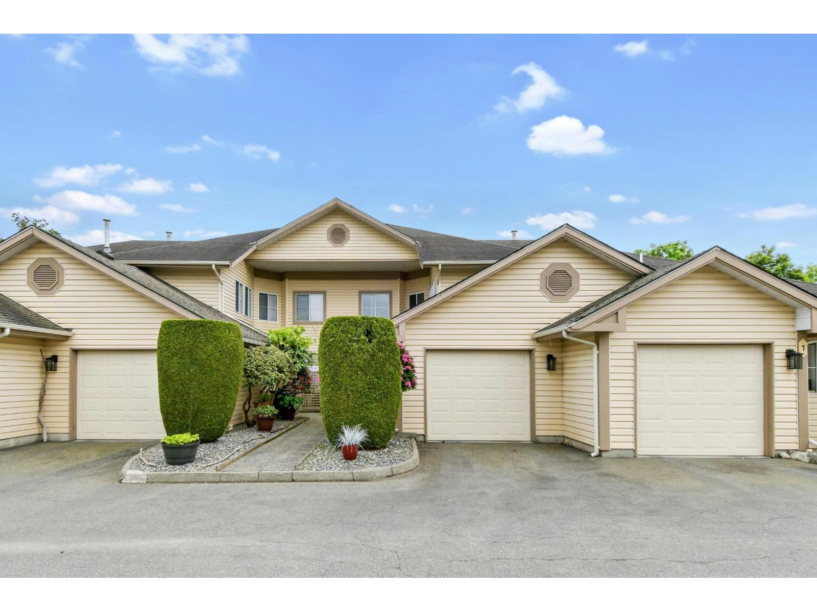 8-6140 192 Street, Surrey, BC, V3S 7V7