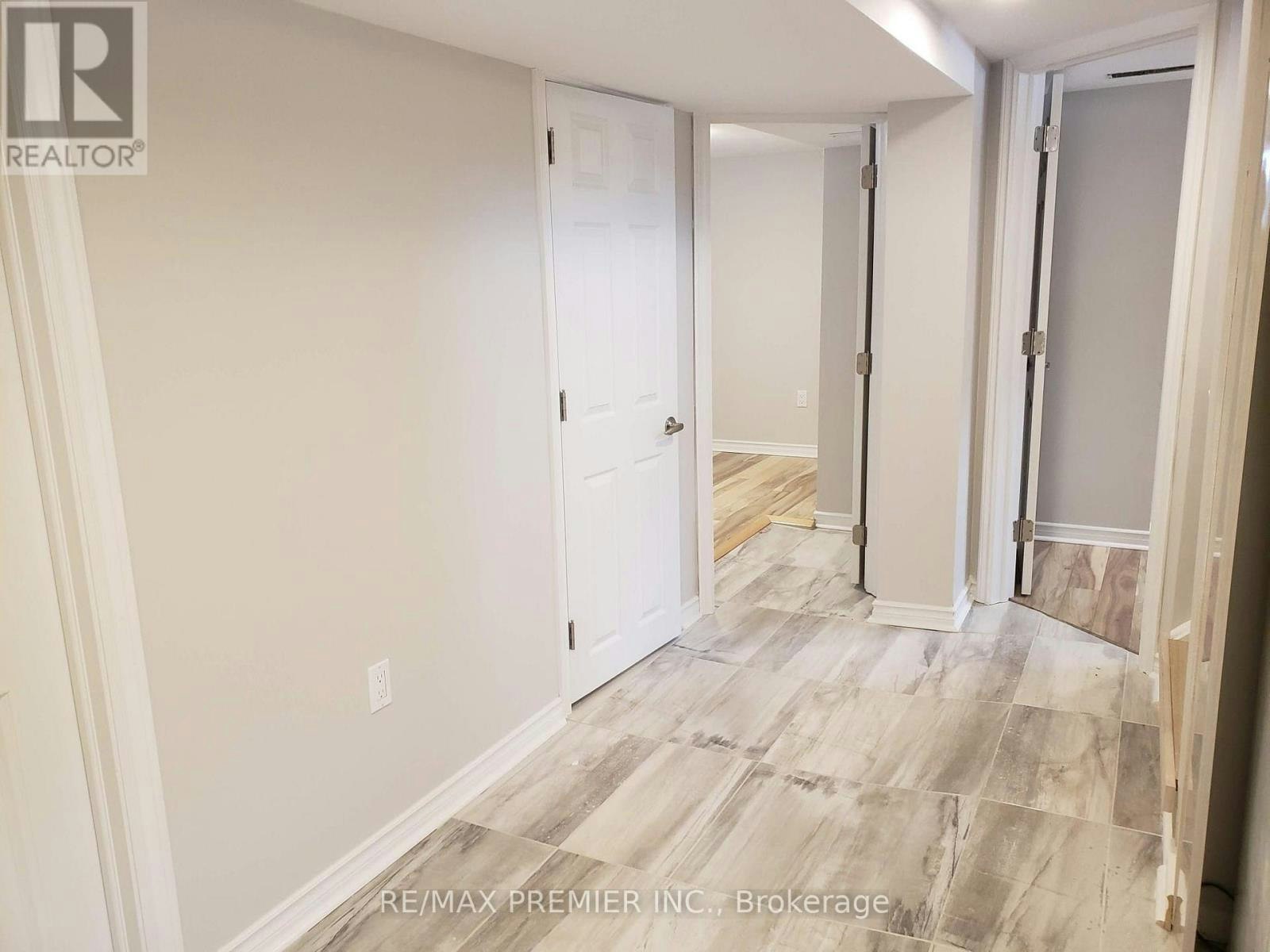 LOWER-40 Byng Avenue, Oshawa, ON, L1G 3N1 - 3