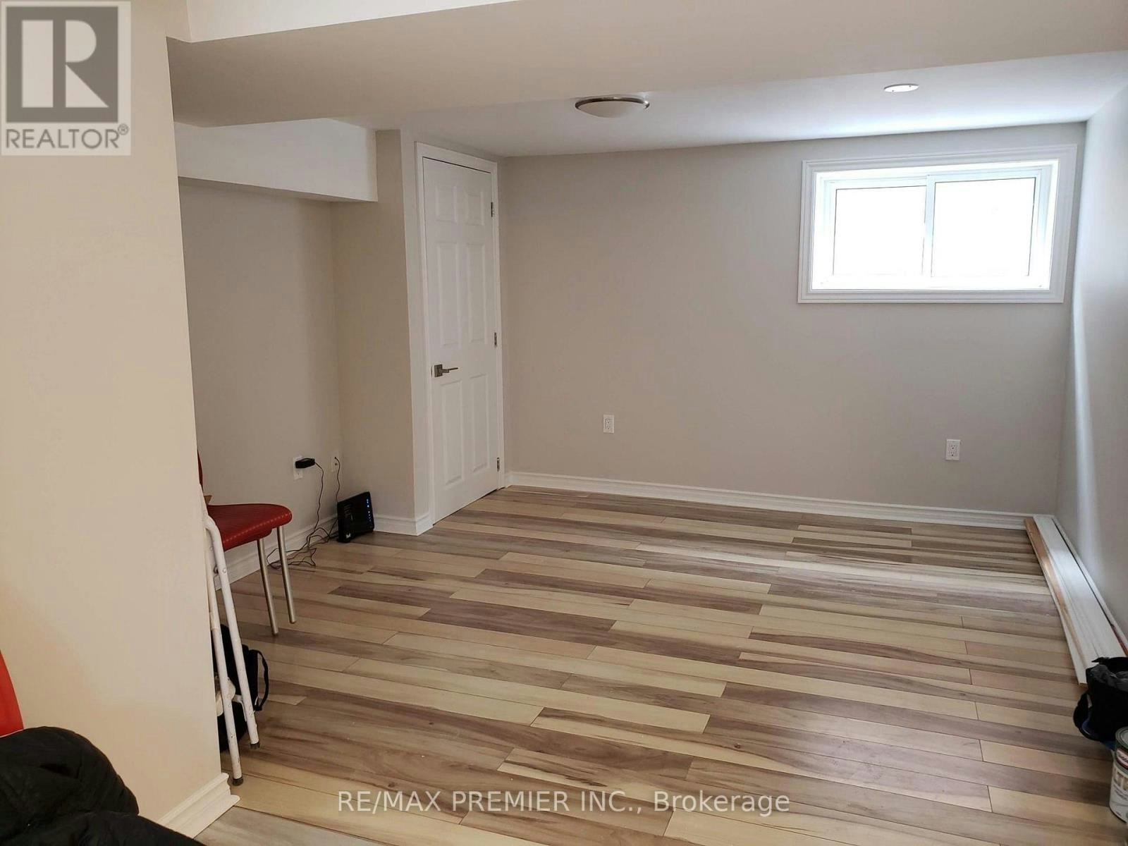 LOWER-40 Byng Avenue, Oshawa, ON, L1G 3N1 - 6