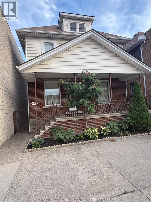 865 Erie Street, Windsor, ON, N9A 3Y7