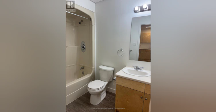 203-50 Scott Street, St. Thomas, ON, N5P 1K6 - 5