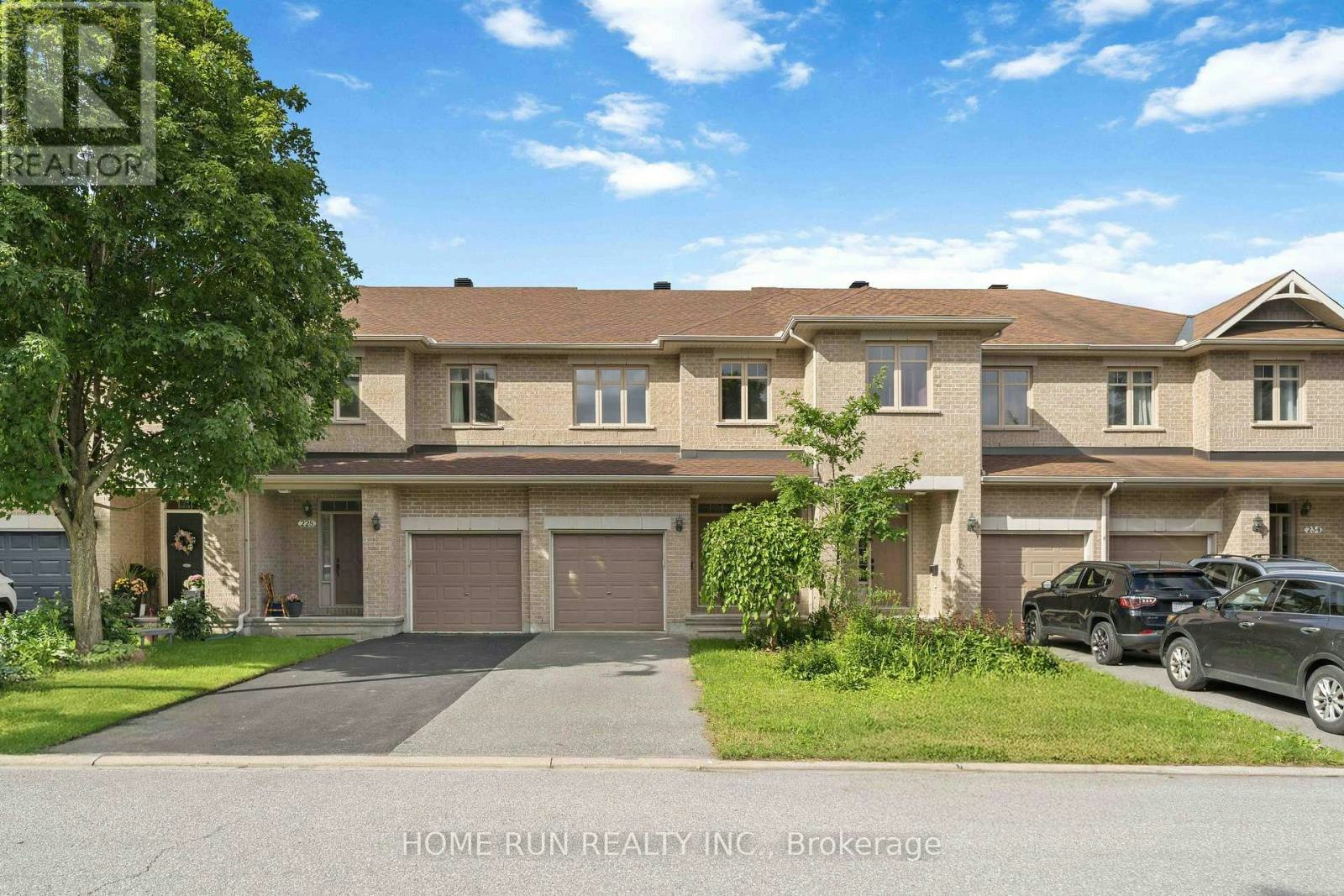 230 Badgeley Avenue, Ottawa, ON, K2T 0A4