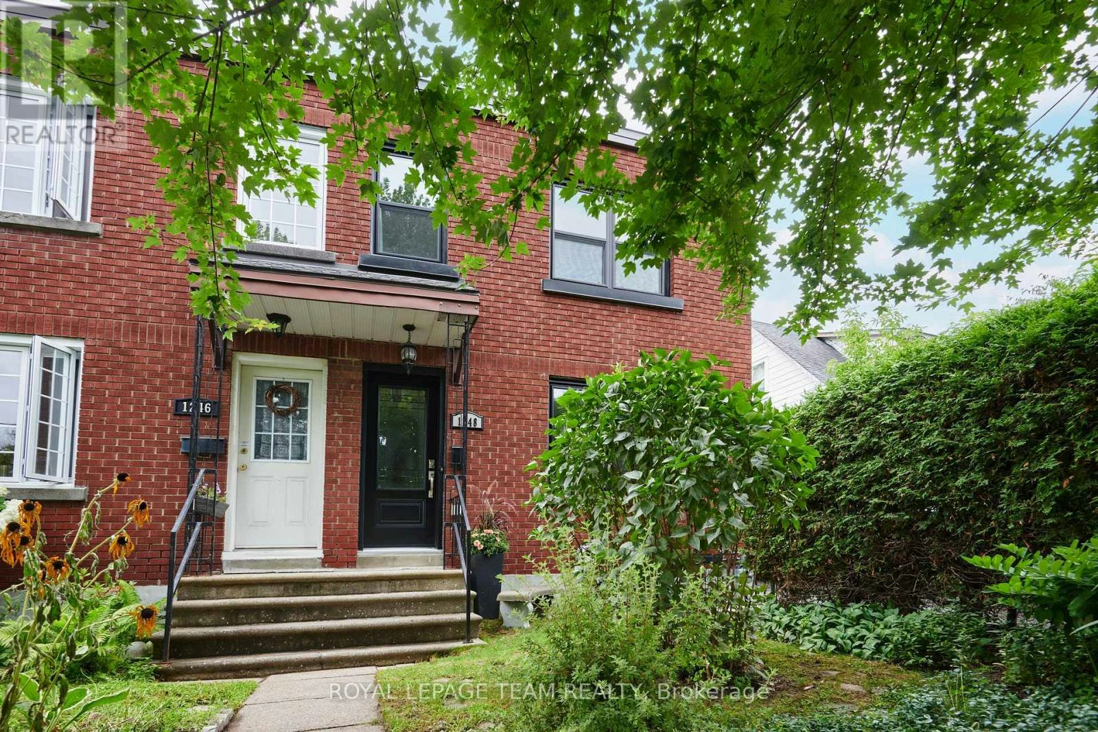 1248 Summerville Avenue, Ottawa, ON, K1Z 8G5
