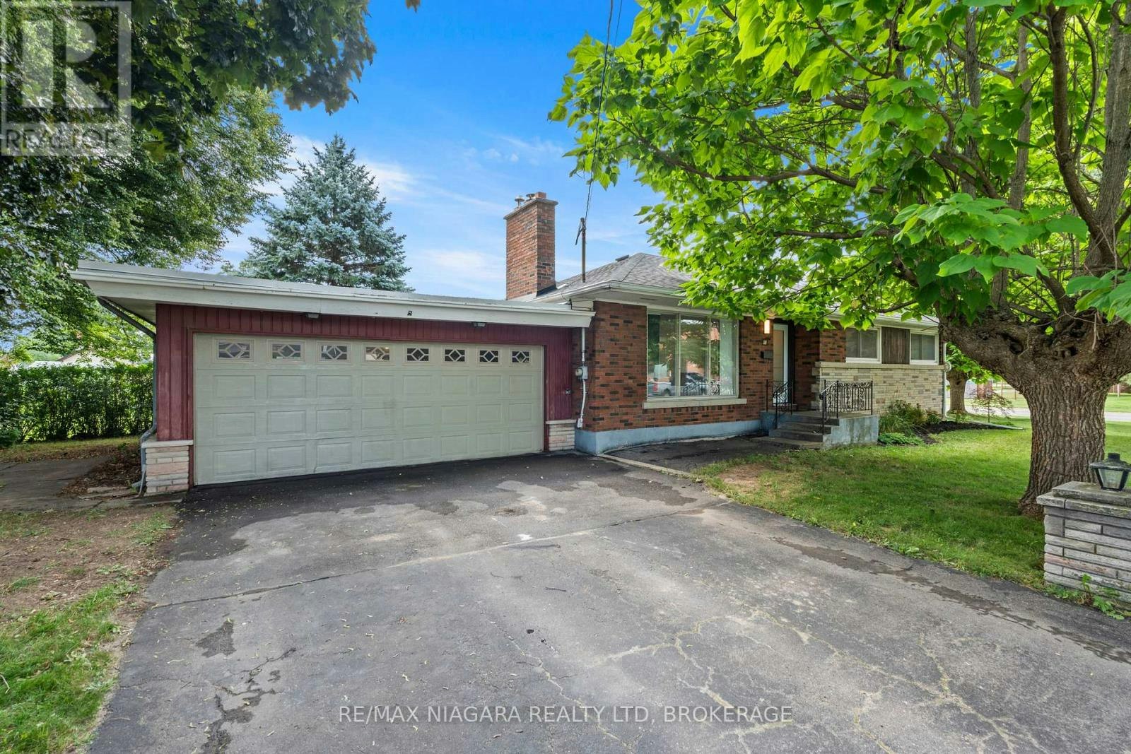 67 Maple Park Drive, Welland, ON, L3C 3X8