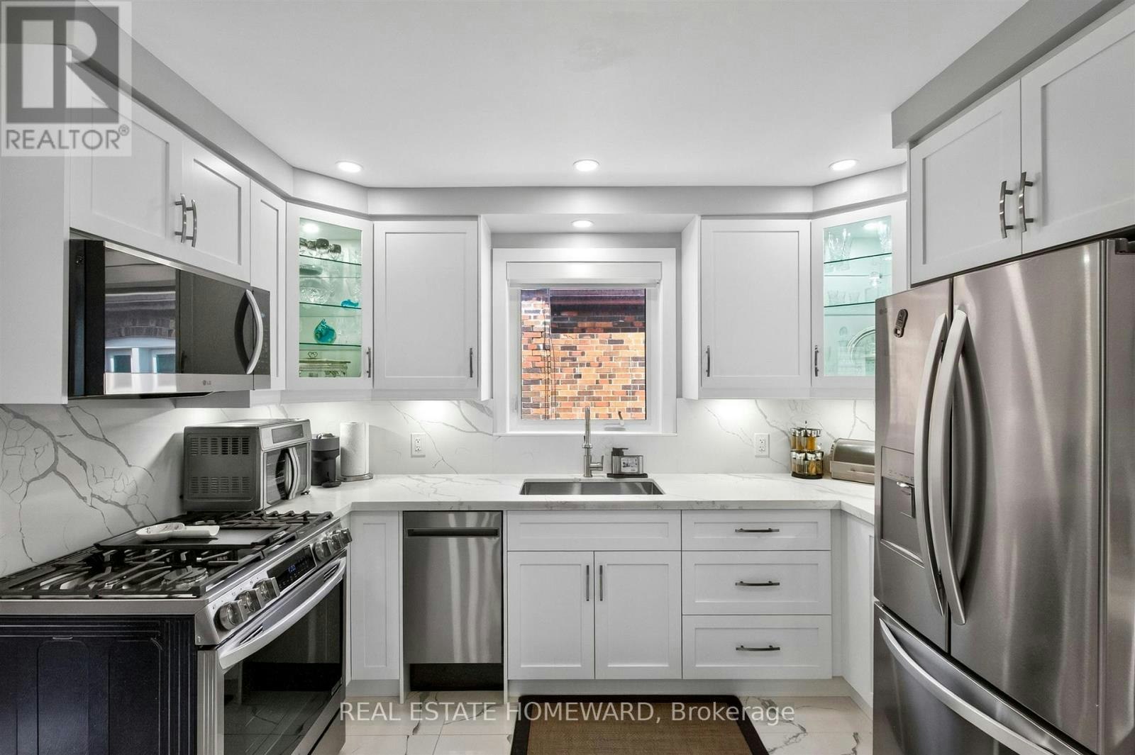 413 O'connor Drive, Toronto, ON, M4J 2W4