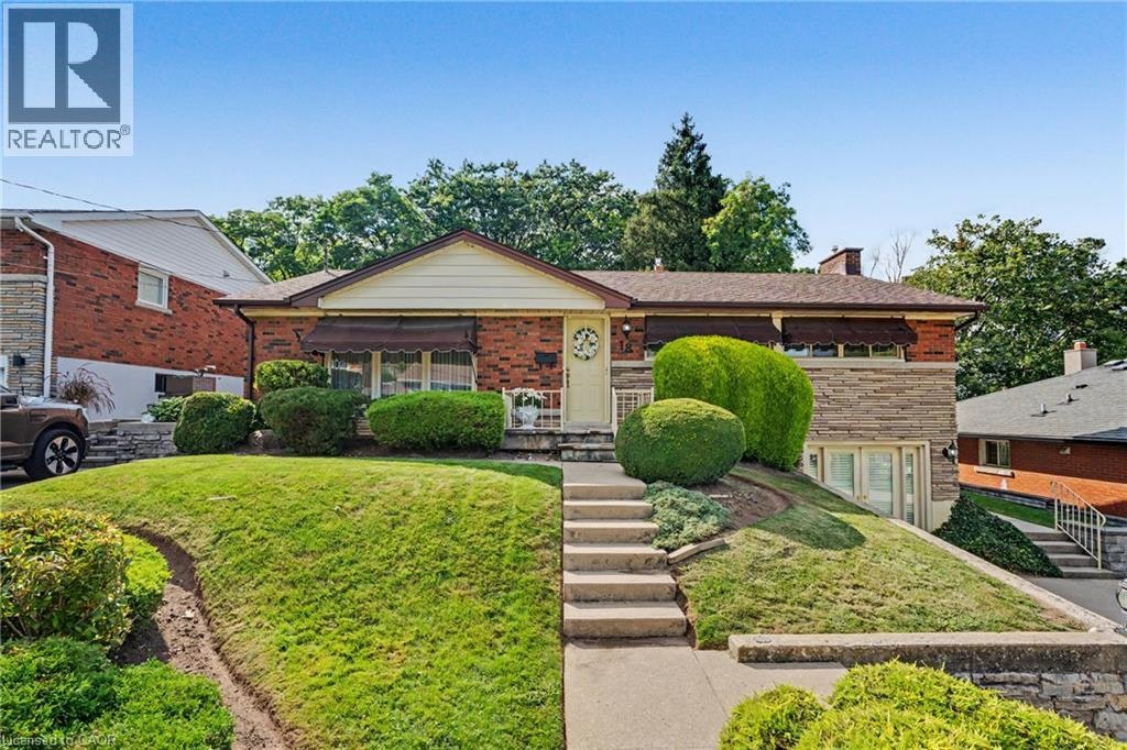 18 Battlefield Drive, Hamilton, ON, L8G 1T7