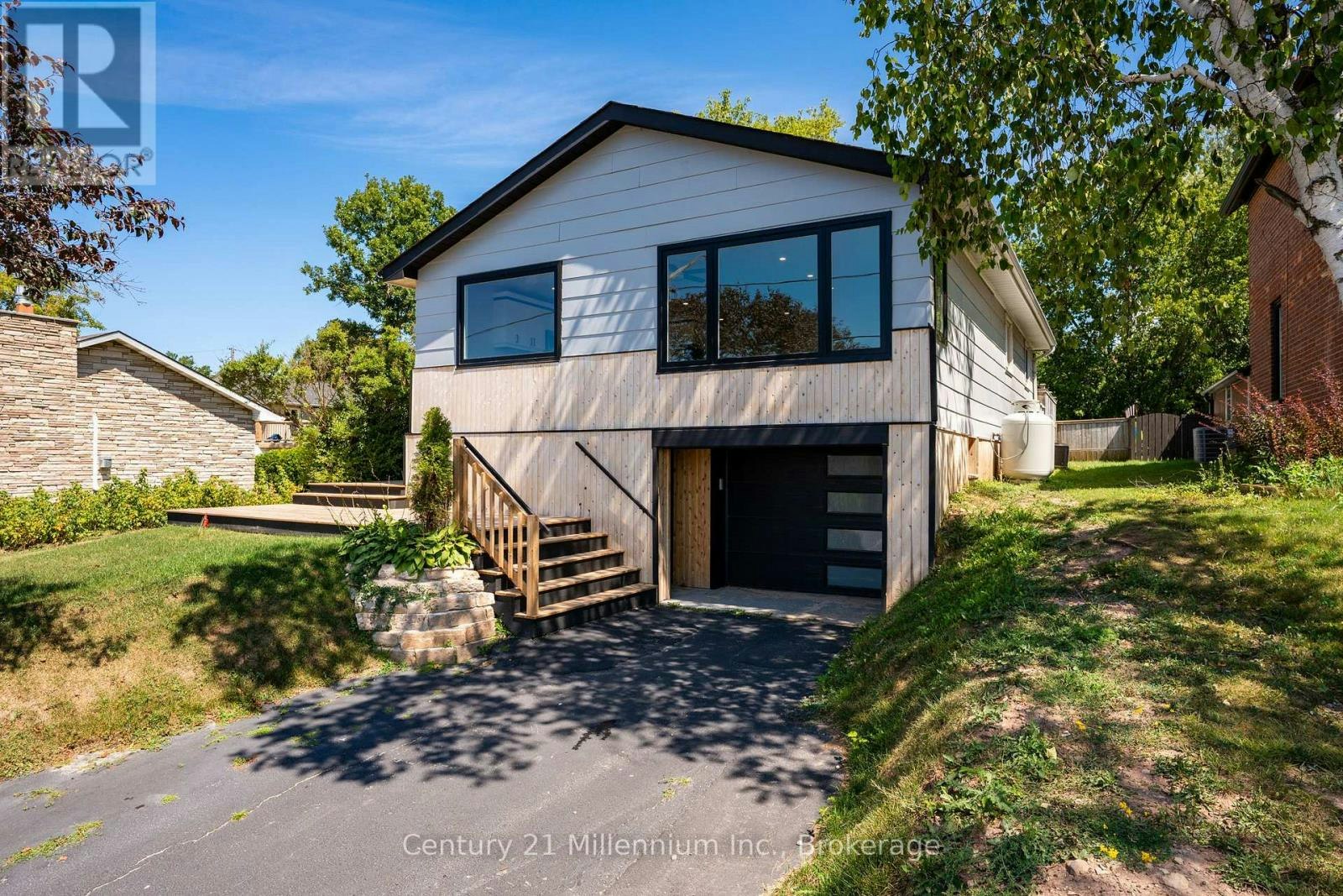 873 9th Avenue E, Owen Sound, ON, N4K 3E8