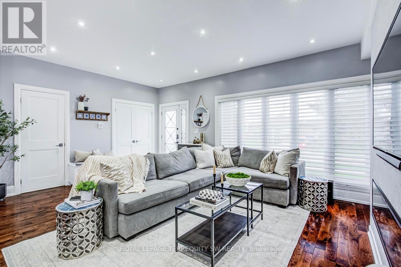 888 Fourth Street, Mississauga, ON, L5E 1J6 - 3