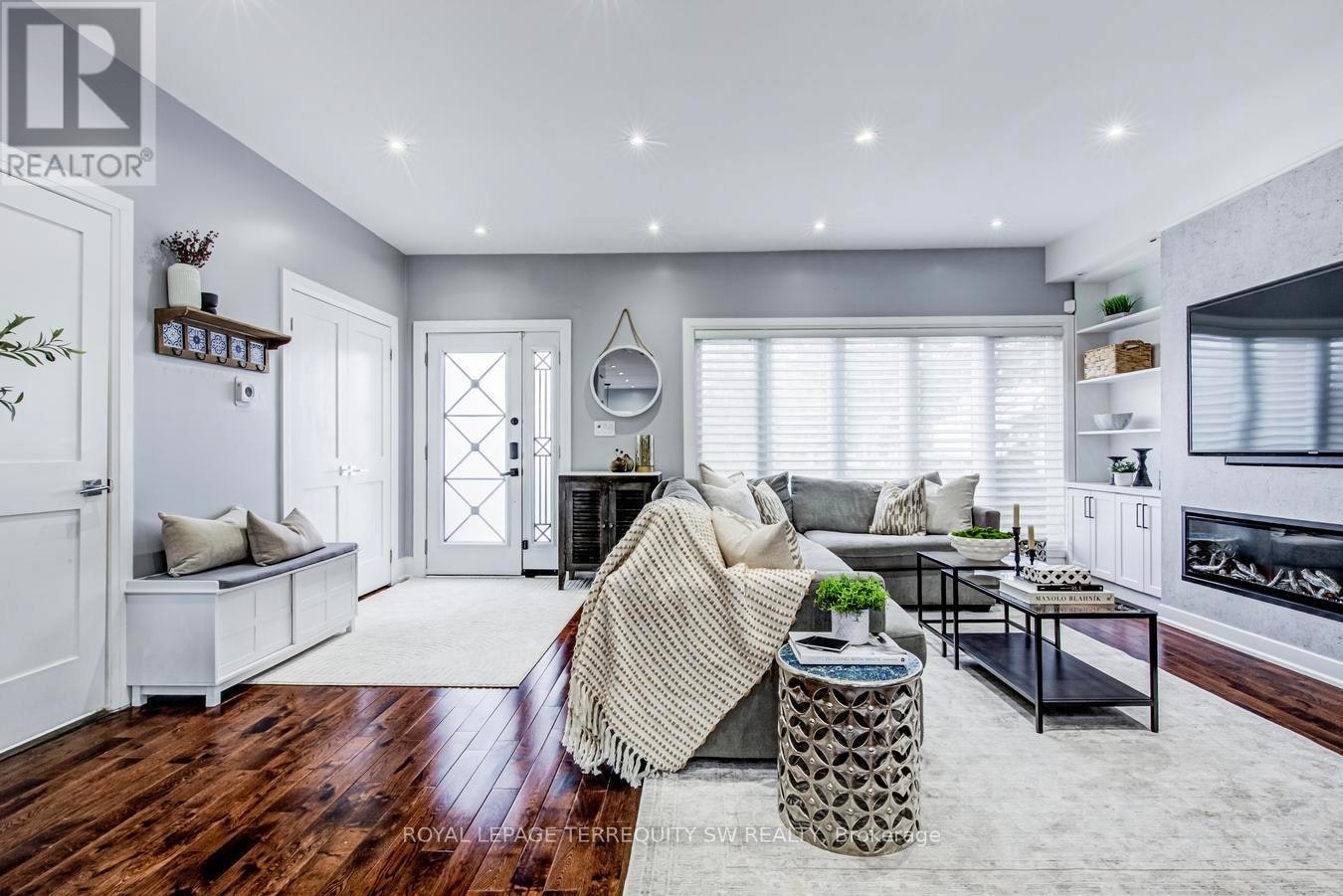 888 Fourth Street, Mississauga, ON, L5E 1J6 - 44