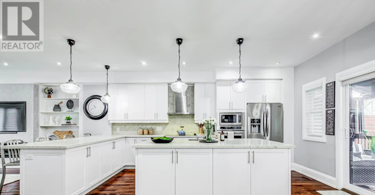 888 Fourth Street, Mississauga, ON, L5E 1J6 - 9