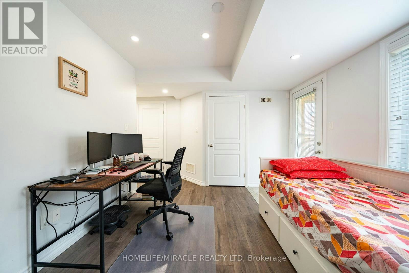 10 Kenridge Terrace, Hamilton, ON, L8J 0G4 - 9