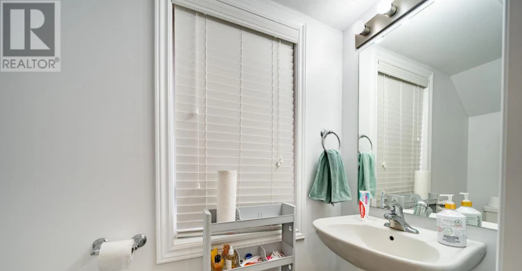 10 Kenridge Terrace, Hamilton, ON, L8J 0G4 - 11