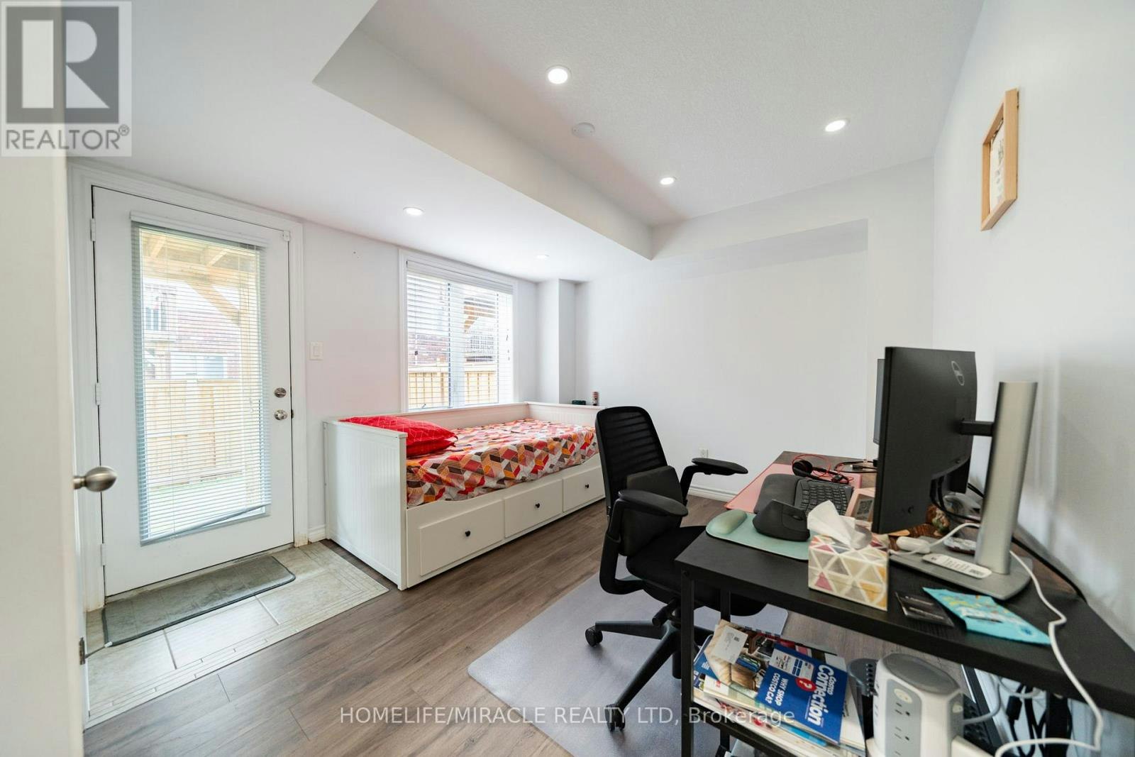 10 Kenridge Terrace, Hamilton, ON, L8J 0G4 - 8