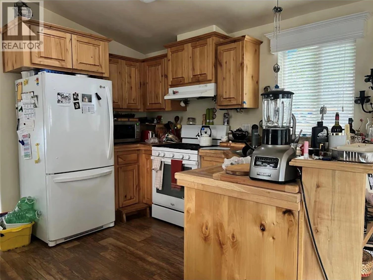 5251 Webster Street, Hedley, BC, V0X 1K0 - 9