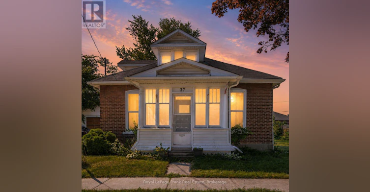 37 Durham Street W, Kawartha Lakes, ON, K9V 2P3