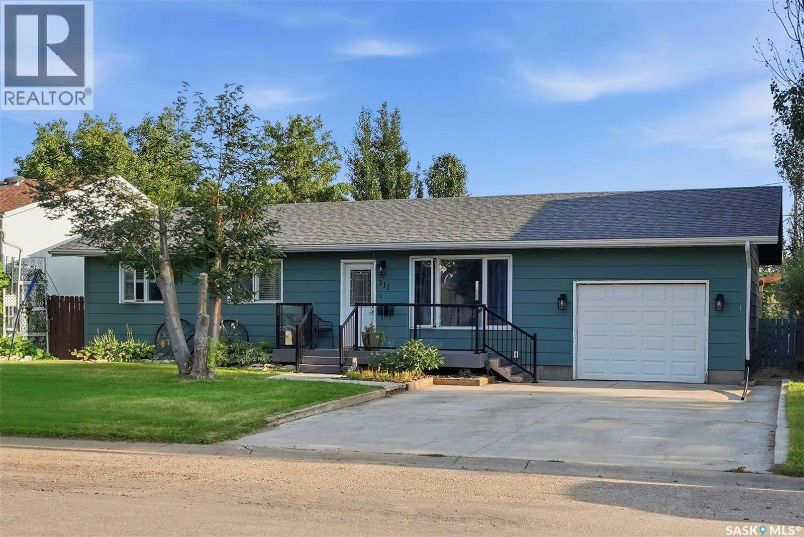 311 Loeppky Avenue, Dalmeny, SK, S0K 1E0