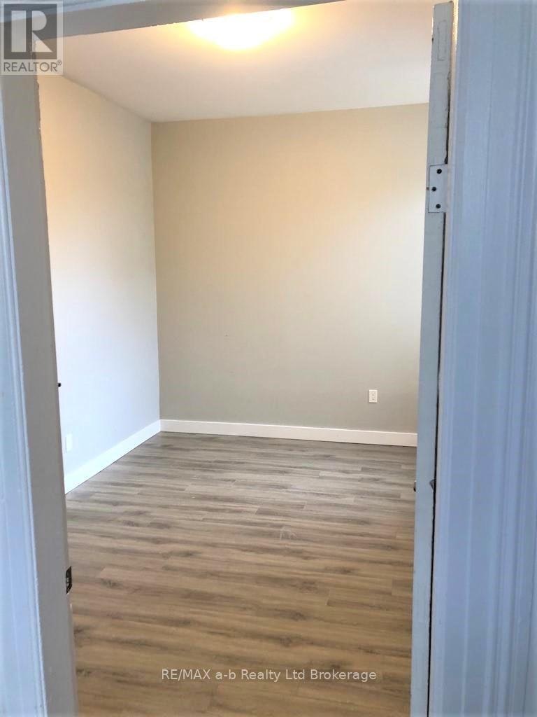 2-44 Stanley Street, London, ON, N6C 1B1 - 5