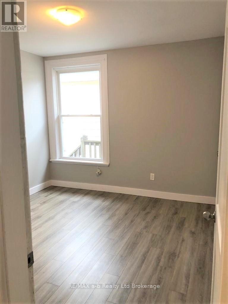 2-44 Stanley Street, London, ON, N6C 1B1 - 4