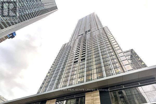 1811-11 Yorkville Avenue, Toronto, ON, M4W 1L2