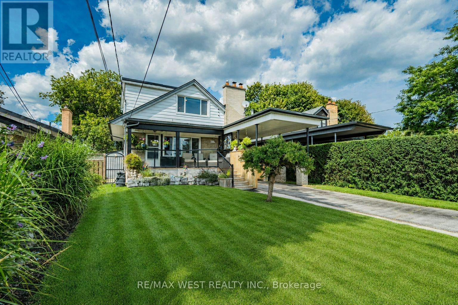 16 Shediac Road, Toronto, ON, M1K 4Z7