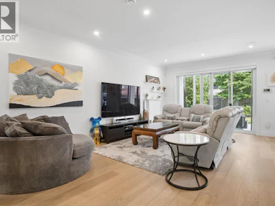 3751 Garry Street - 3