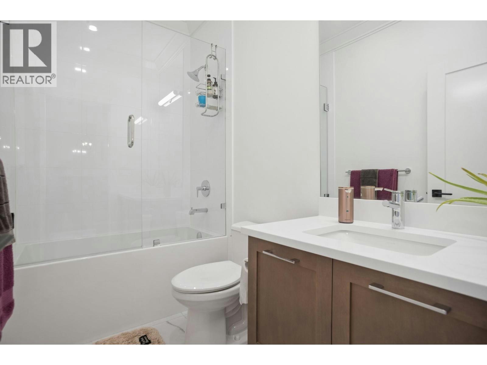 3751 Garry Street, Richmond, BC, V7E 2T6 - 23