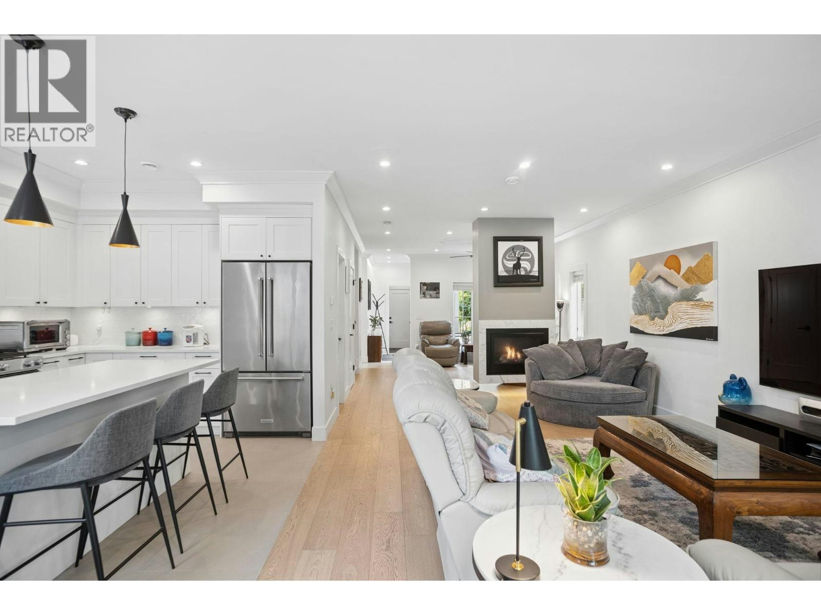 3751 Garry Street, Richmond, BC, V7E 2T6 - 8