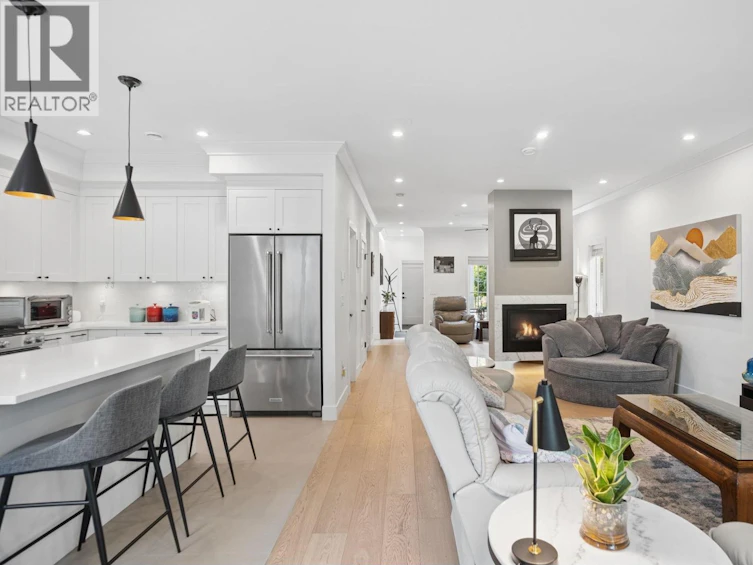 3751 Garry Street, Richmond, BC, V7E 2T6 - 8