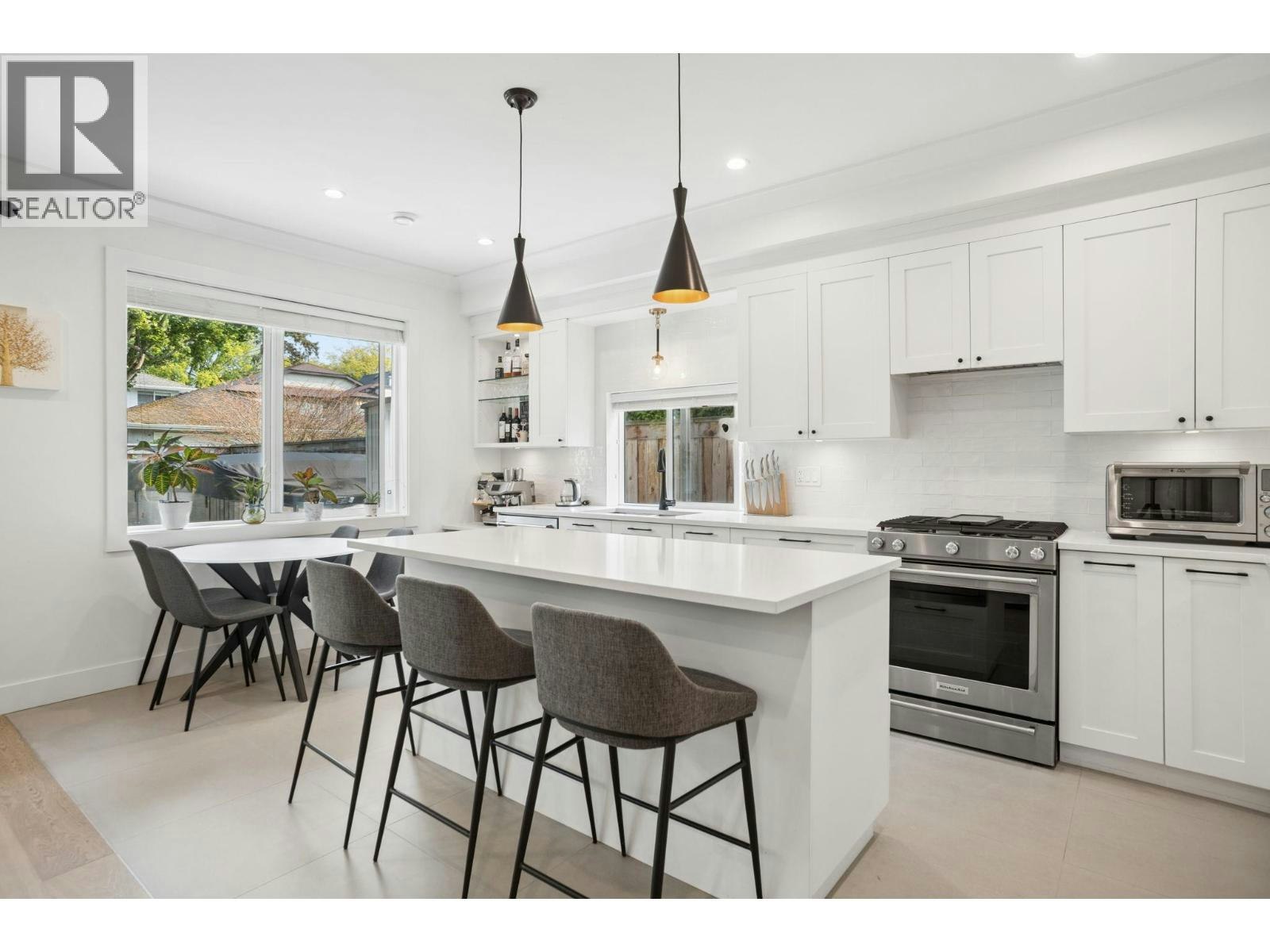 3751 Garry Street, Richmond, BC, V7E 2T6 - 10