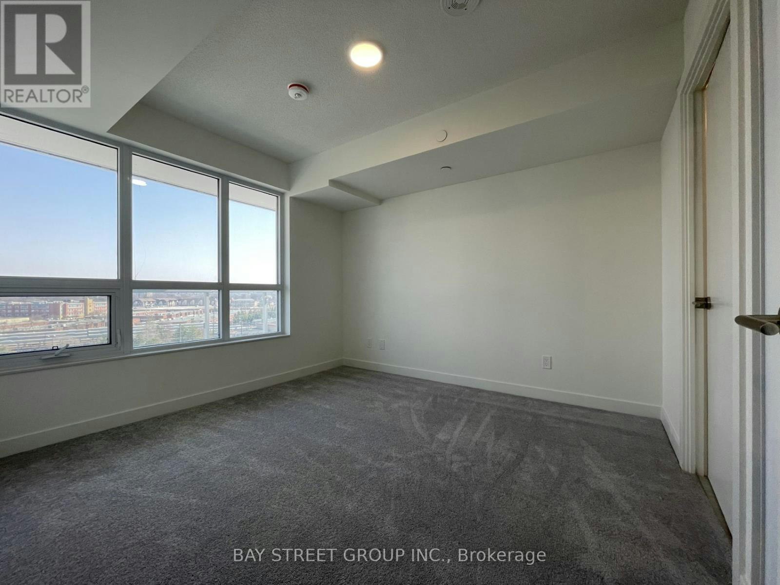 809-10 Wilby Crescent, Toronto, ON, M9N 1E5 - 6