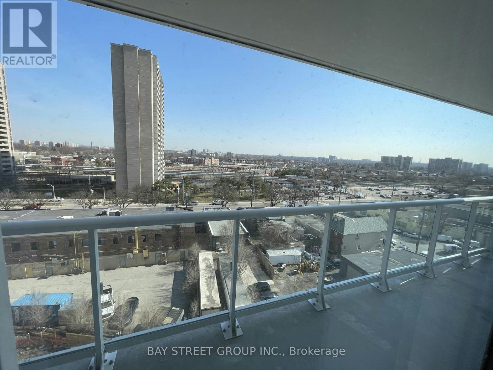 809-10 Wilby Crescent, Toronto, ON, M9N 1E5 - 10