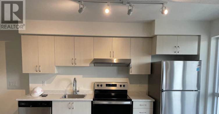 809-10 Wilby Crescent, Toronto, ON, M9N 1E5 - 3