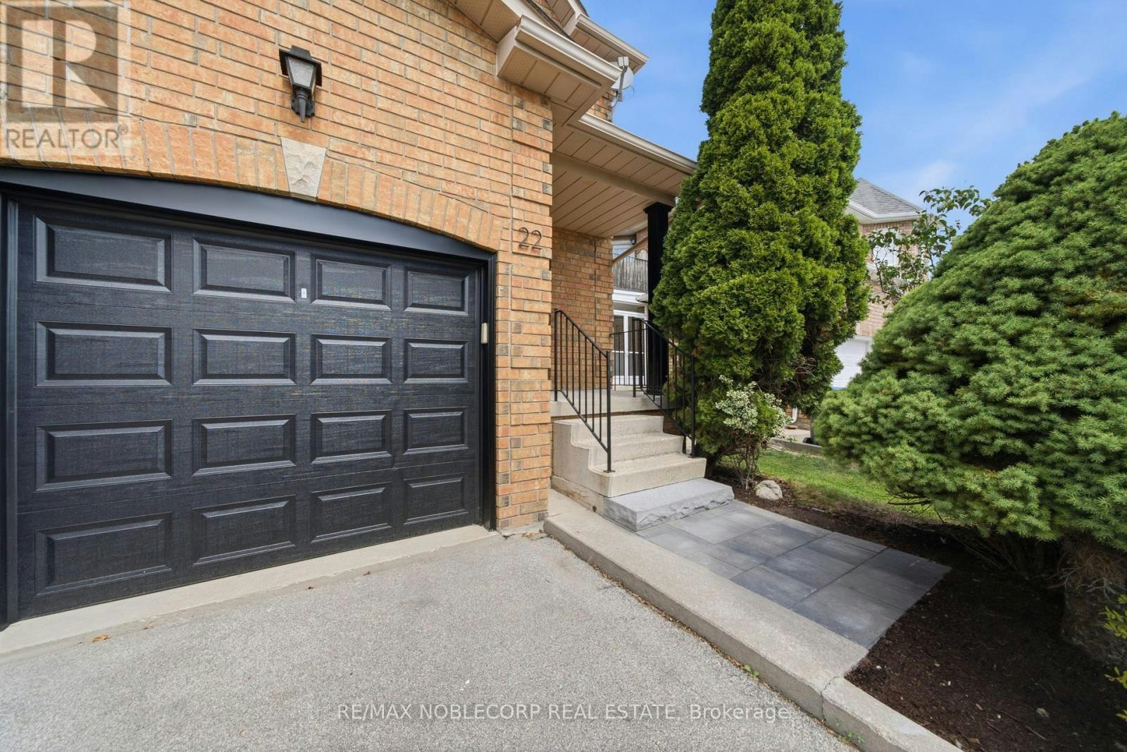 22 Carriage House Road, Caledon, ON, L7E 2H6 - 4