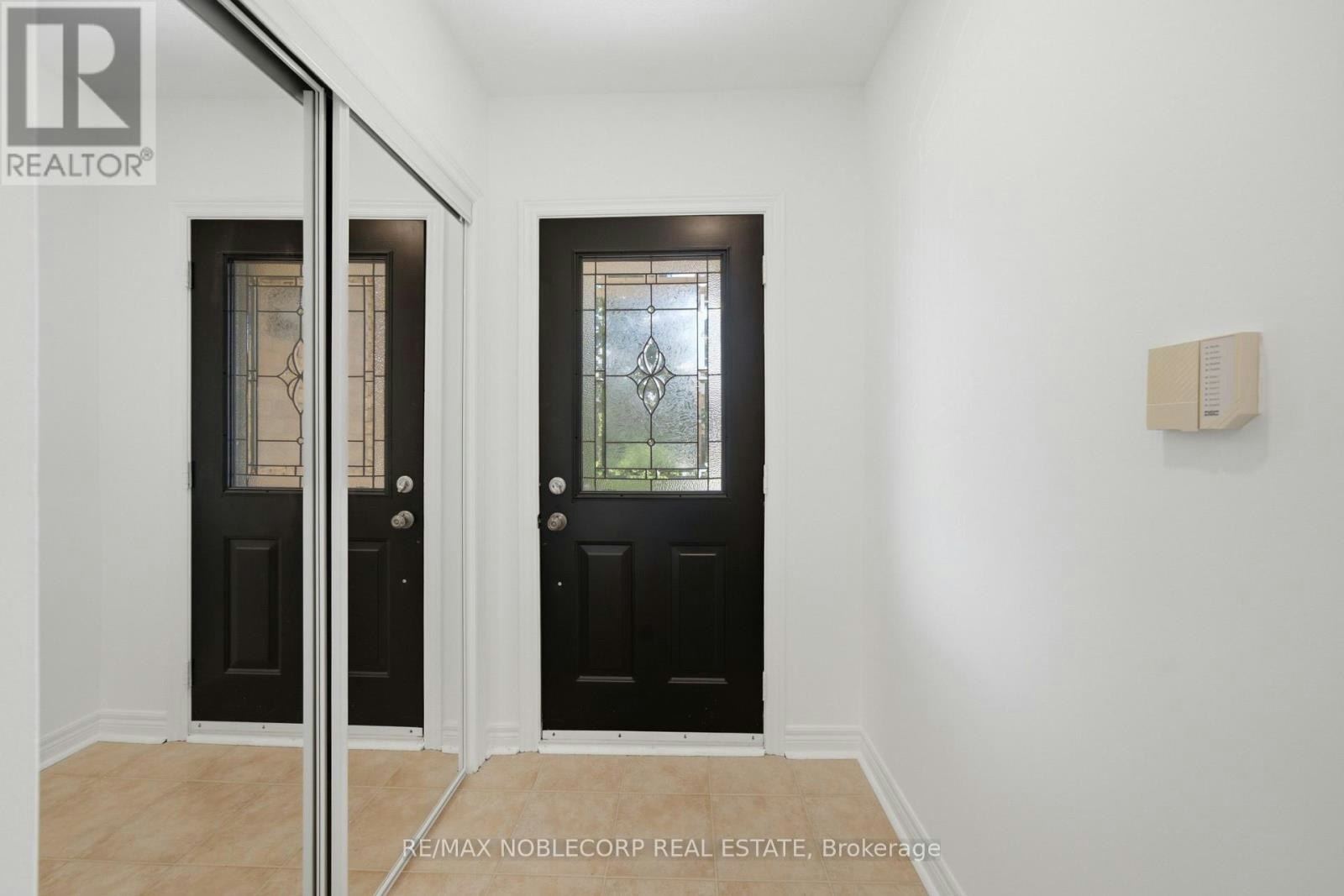 22 Carriage House Road, Caledon, ON, L7E 2H6 - 6
