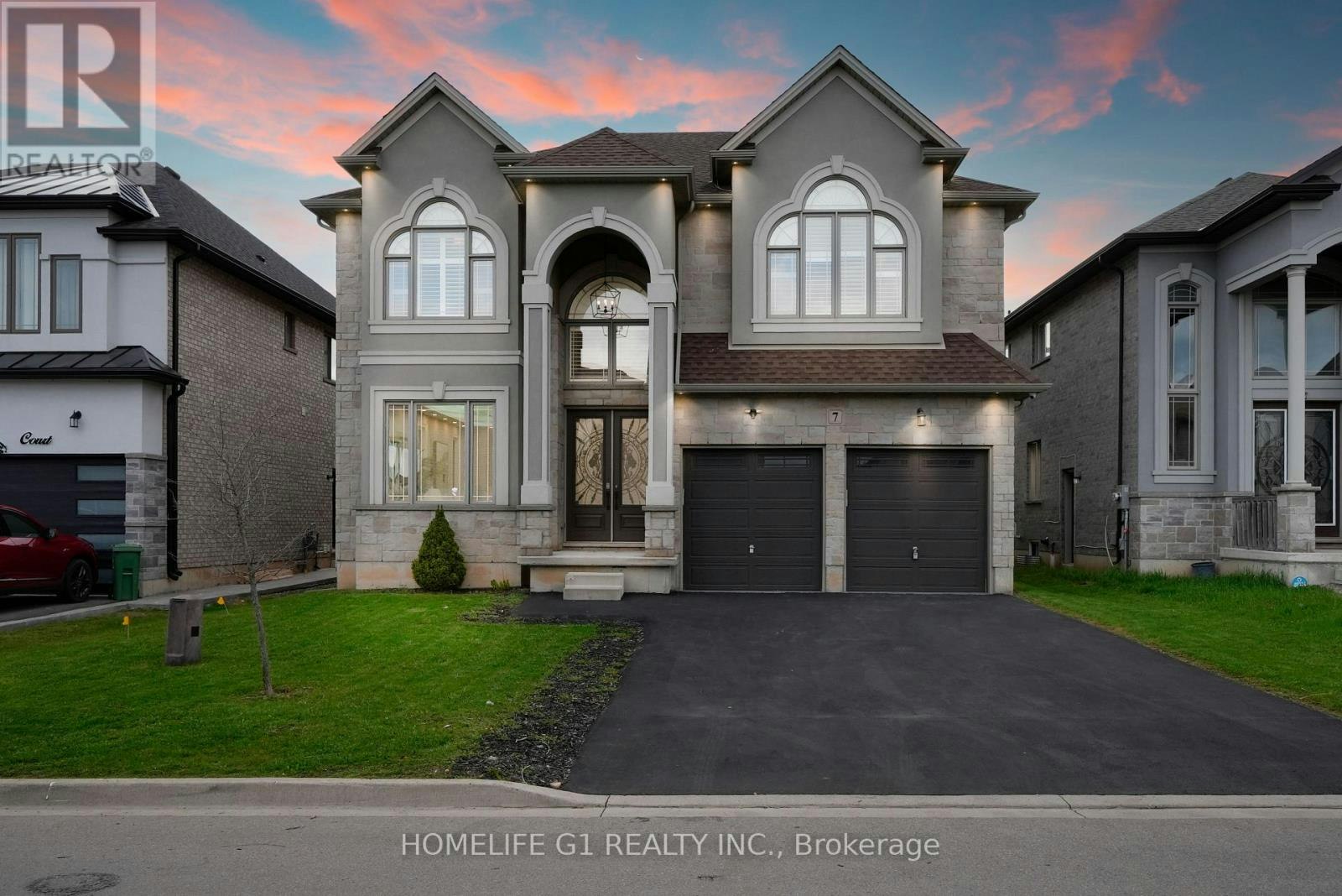 7 Riesling Court, Hamilton, ON, L8G 0B4