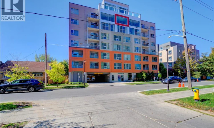 102-321 Spruce Street