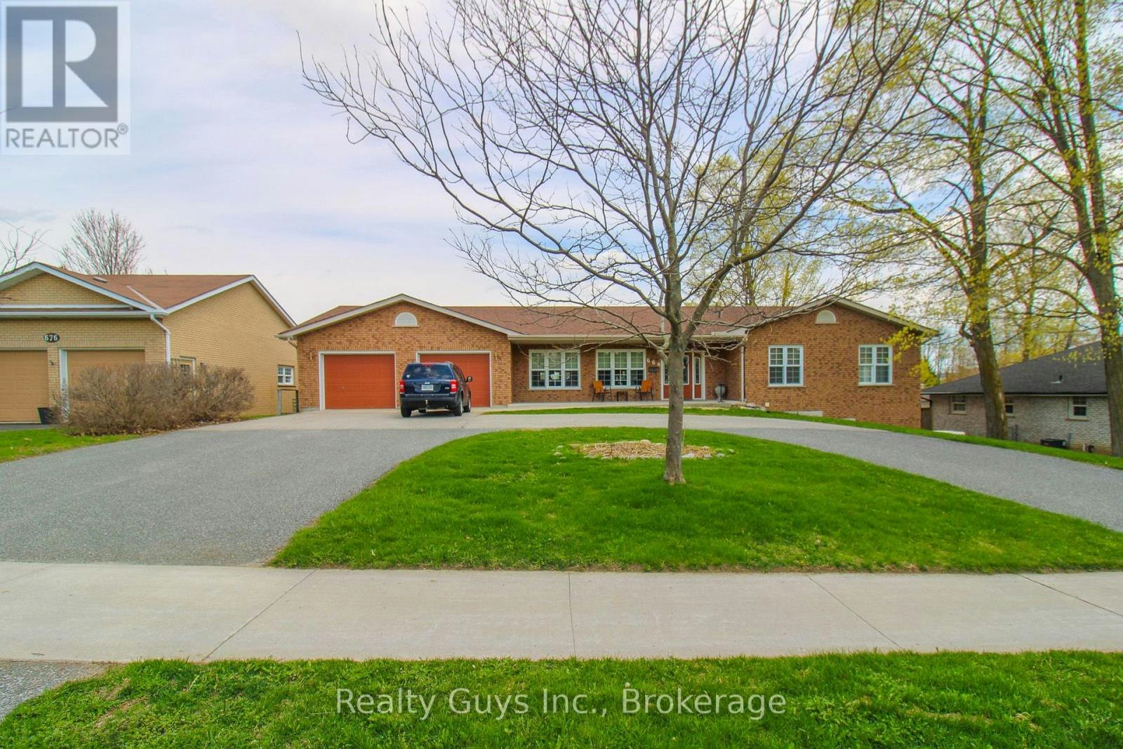 668 Brealey Drive, Peterborough, ON, K9K 2M7