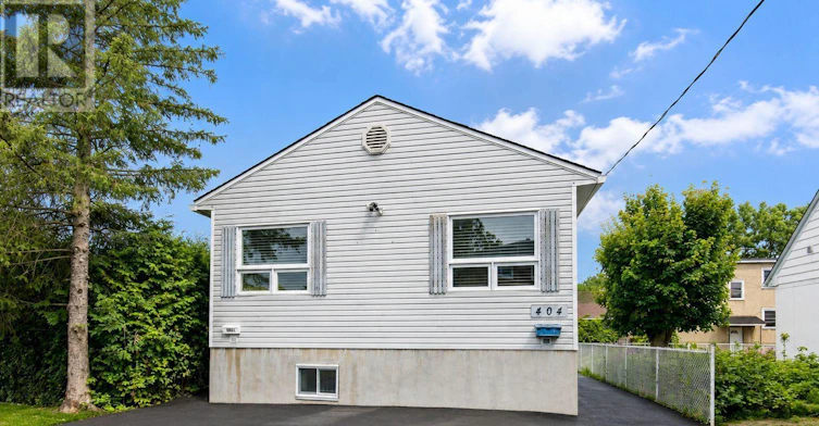 B-404 Dieppe Street, Ottawa, ON, K1L 6V4