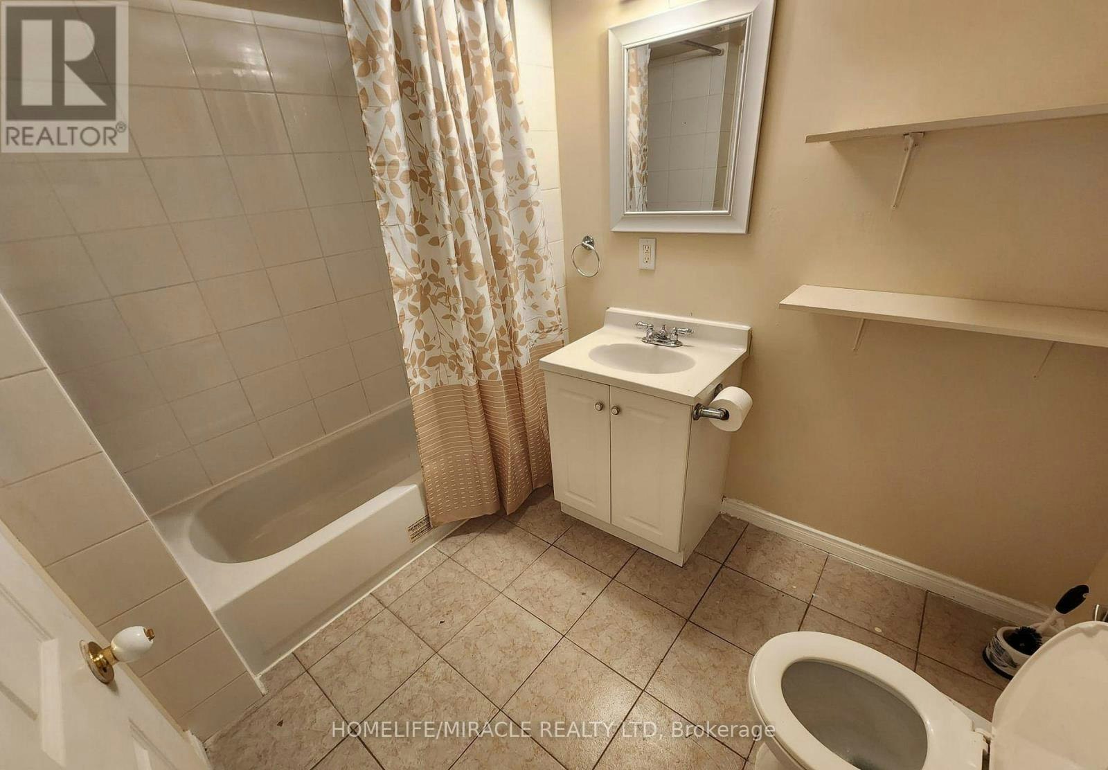 LOWER-45 Huntington Avenue, Toronto, ON, M1K 4K9 - 6