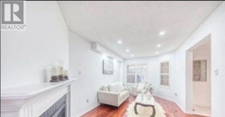 MAIN FLOOR-6 Adams Park Gate, Toronto, ON, M1C 5A1 - 2