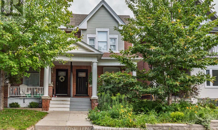 48 Bloomfield Avenue