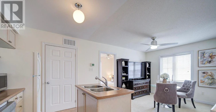 COACH HOUSE-29 Cardrew Street, Markham, ON, L6B 1G2 - 4