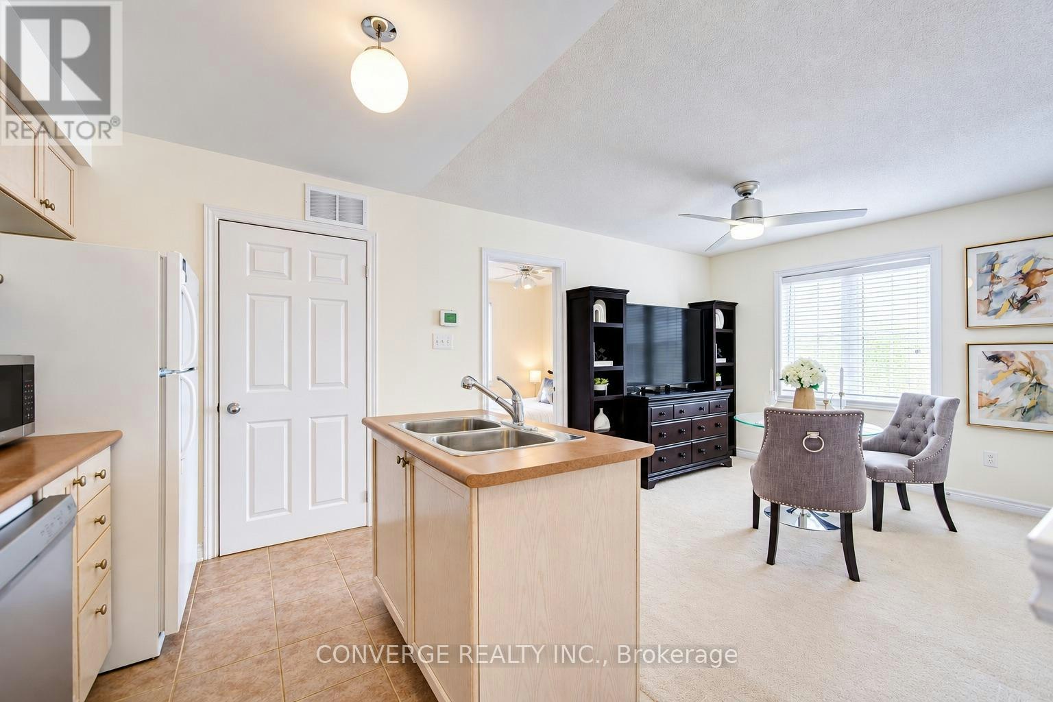 COACH HOUSE-29 Cardrew Street, Markham, ON, L6B 1G2 - 2